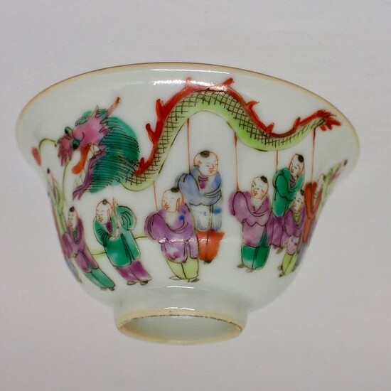 Wine cup (1) - Famille rose - Porcelain - Spring dragon festival - 100 children - China - Qing Dynasty (1644-1911)