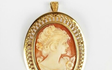 brooch pendant in gold 750 ‰ decorated with a shell cameo depicting a woman's profile in an antique style, PB 20.2 g