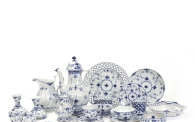 “Blue Fluted Full Lace” collection of porcelain in underglaze blue. Royal Copenhagen. (55)