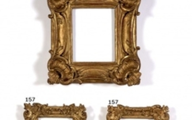 France, époque Louis XV Cadre en chêne sculpté et doré