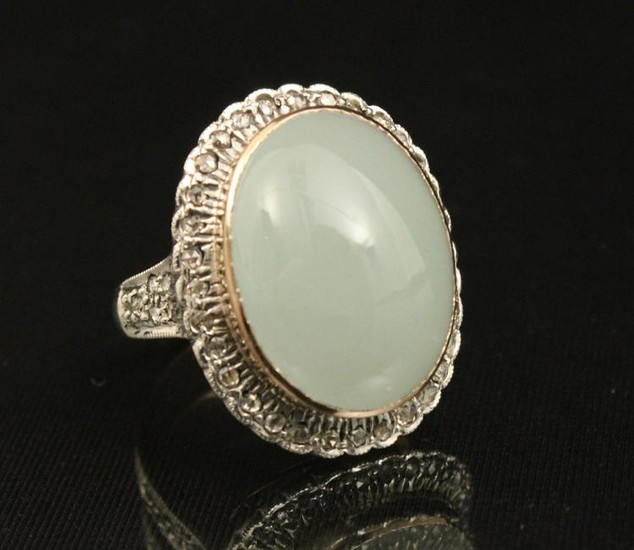 18k Diamond and cabochon aquamarine ring