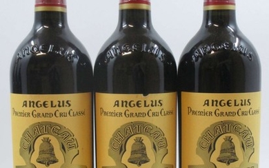 3 bouteilles CHÂTEAU ANGELUS 2005 1er GCC (B) Saint Emilion (étiquettes léger abimées)