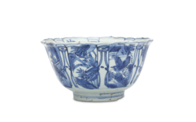 A CHINESE BLUE AND WHITE KRAAK-WARE BOWL. Ming...