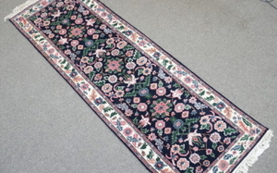 KASHMIR HAND KNOTTED 8 FT RUNNER INDIA