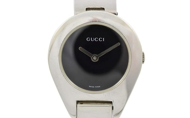 Vintage Gucci 6700L Stainless Steel Ladies Quartz Watch