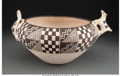 70056: An Acoma Black-On-White Effigy Bowl Anita Lowde