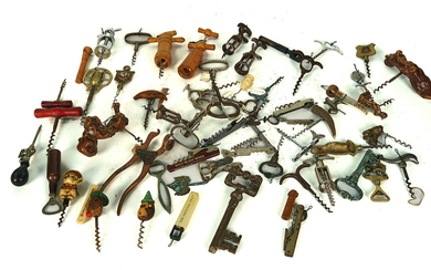 A COLLECTION OF APPROX FIFTY-THREE CORKSCREWS (53)