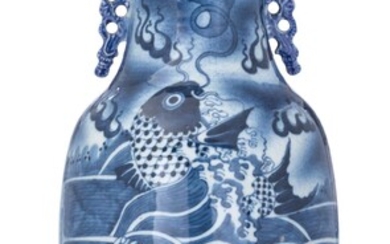 A Chinese blue and white 'Carp' vase, 19thC,...