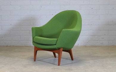 A Danish 'Model 4440' lounge chair