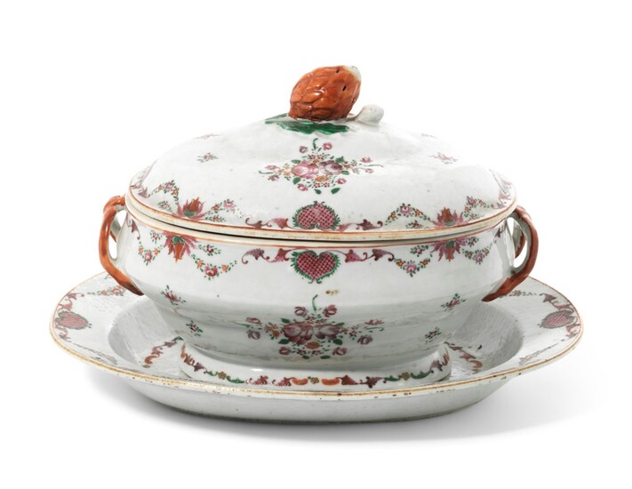 A FAMILLE ROSE TUREEN, COVER AND STAND, QIANLONG PERIOD (1736-1795)