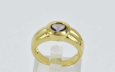 A GOLD PLATED AMETHYST SET RING