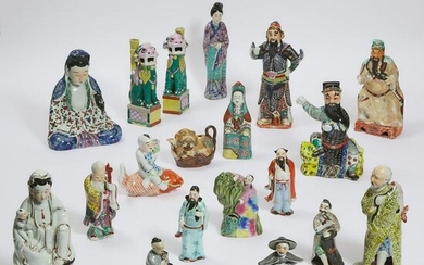 A Group of Nineteen Chinese Famille Rose Porcelain