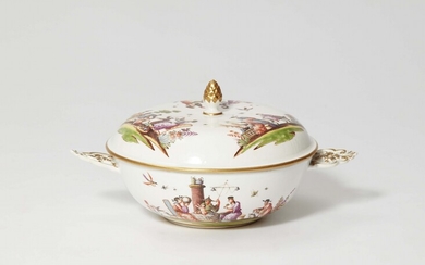 A Meissen porcelain Ecuelle with late Hoeroldt chinoiseries