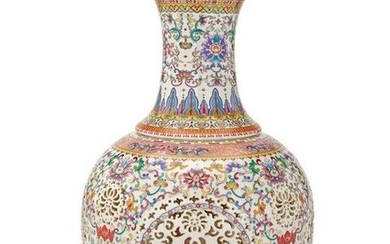 A contemporary Chinese Qianlong-style porcelain vase