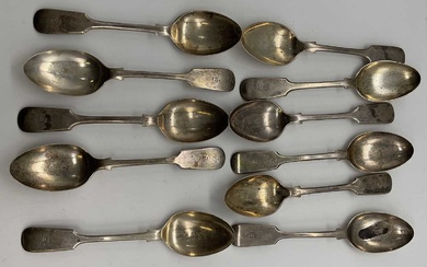 A set of eleven late Victorian hallmarked silver Fiddle pattern...