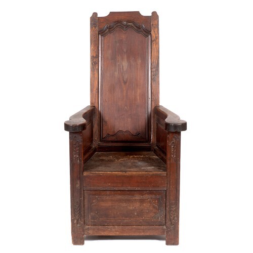 An oak lambing chair, 137 cm high