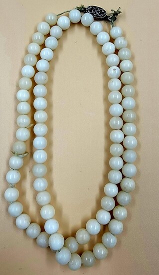 Antique Chinese White Jade Necklace, Late Qing Dynasty