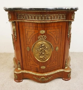 BRONZE MOUNTED CABINET WITH A MARBLE TOP, BOOK MATCHED