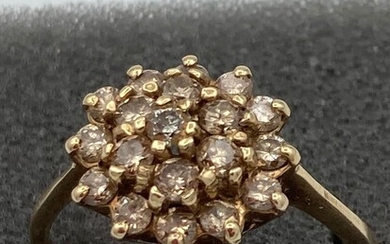 Bague pour femme en or 9 carats, sertie de DIAMANTS, entièrement poinçonnée. 3,0 grammes. Taille...