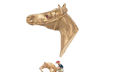 COLLECTION OF YELLOW GOLD HORSE BROOCHES