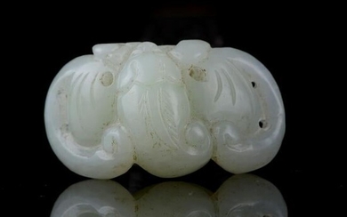 Chinese Qing Dynasty Hetian White Jade Bat