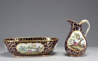 Exceptional jug and basin in Sevres porcelain 1765, painter Chapuis Aine