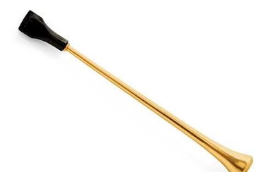 GOLD CIGARETTE HOLDER, probably BY CARTIER, ca. 1940.