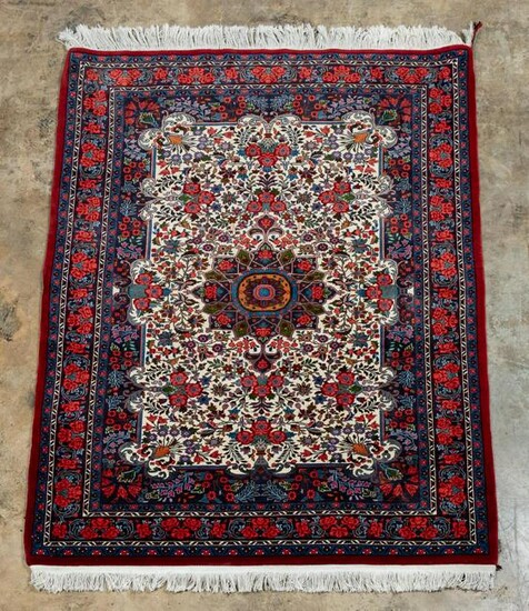 HAND WOVEN PERSIAN RUG, APPROX. 5' 4" X 3' 10"