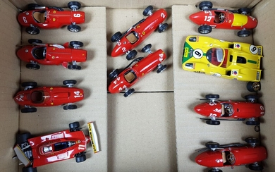 LOT de 10 véhicules échelle 1/43 métal : 2x Dallari Modelli Ferrari 375 F1 n°9...