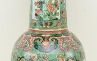 Large Famille Verte Phoenix (yen-yen) Vase, China