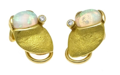 Opal earclips GG 750/000 with