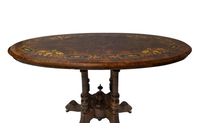 Oval coffee table, four-spoke foot and inlaid top, Early 1900s