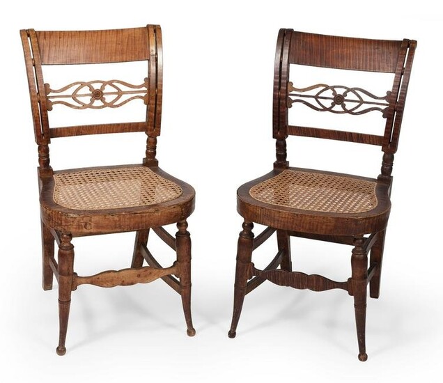 PAIR OF SHERATON SIDE CHAIRS New England, Circa 1820