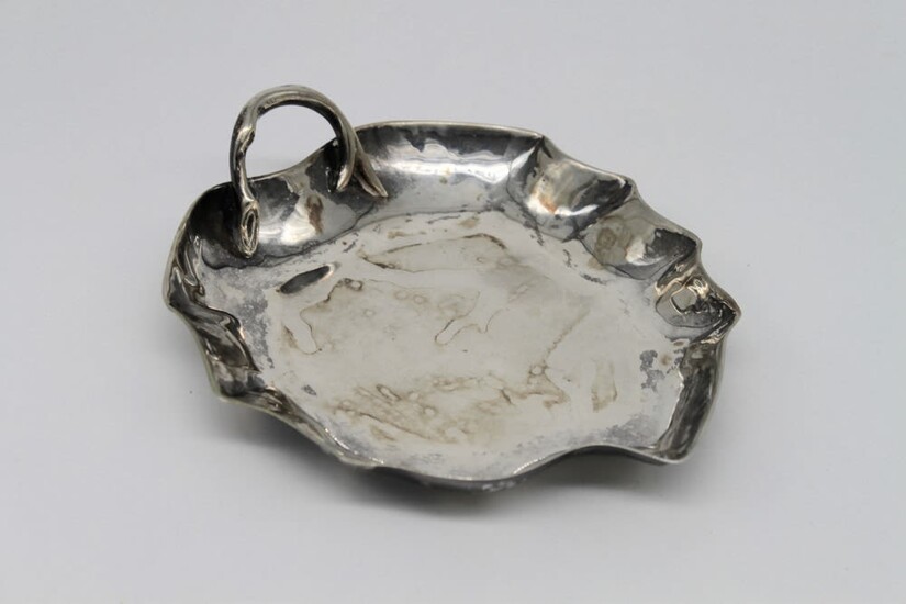 Piccolo vassoio in argento - A small silver tray