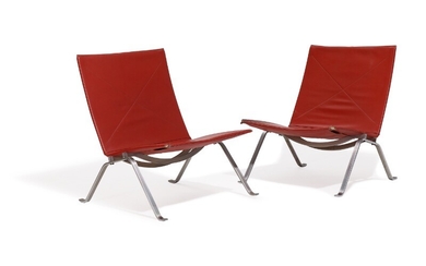 Poul Kjærholm: “PK 22”. A pair of easy chairs with steel frame, seat and back with reddish/brown leather. Manufactured by Fritz Hansen. (2)