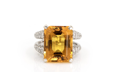 Ring mit Citrin-Diamantbesatz