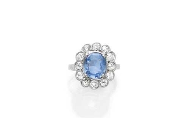 SAPPHIRE AND DIAMOND RING, France, ca. 1920.