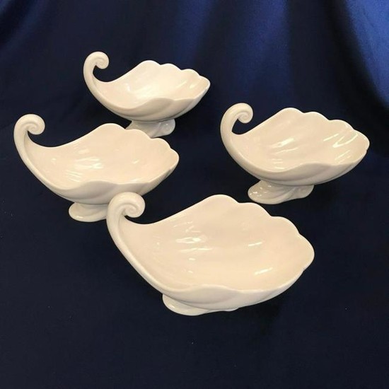 Set of Shell Form White China Nut Candy Servers