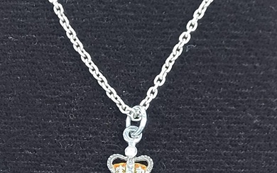 Silver stone set Royal Commemorative pendant on chain