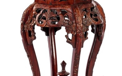 (-), Teak richly decorated hokker with marble inlaid...