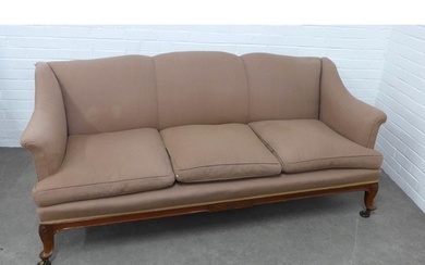Three seater settee on short cabriole legs with shell carvin...