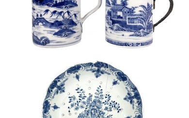 Two Chinese export blue and white porcelain tankards, Qianlong period.