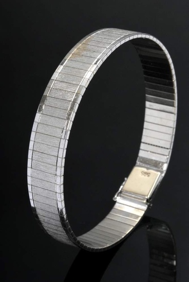White gold 585 bracelet with satin finish and smooth edge, 28,3g, l. 19,2cm
