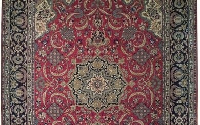 10 x 13 Red Persian Semi Antique Sarouk Rug