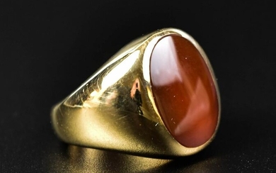 10K Heavy Gold Ring with Polished Carnelian