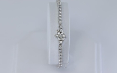 14KT Ladies Diamond Bracelet ( 3.00cttw)