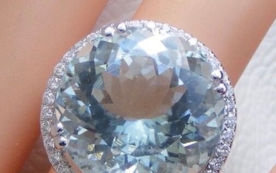 18 kt. White gold - Ring - 14.83 ct Aquamarine - Diamonds 1.08 ct - Laboratory Certificate LFG - No reserve price