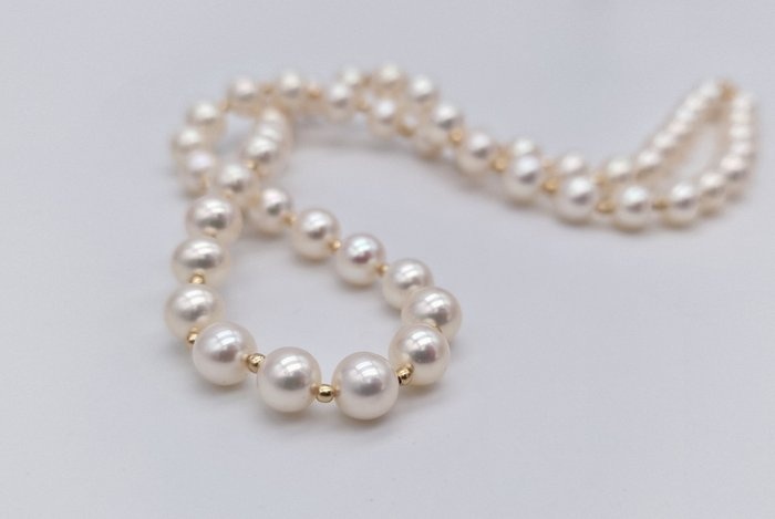 18 kt. Yellow gold - Necklace - 7/7.3 mm akoya pearls/2 mm 18kt yellow gold spheres