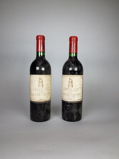 2 bouteilles de Château LATOUR (Pauillac), Belles…