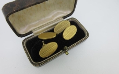 A pair of 18ct gold double ended cufflinks